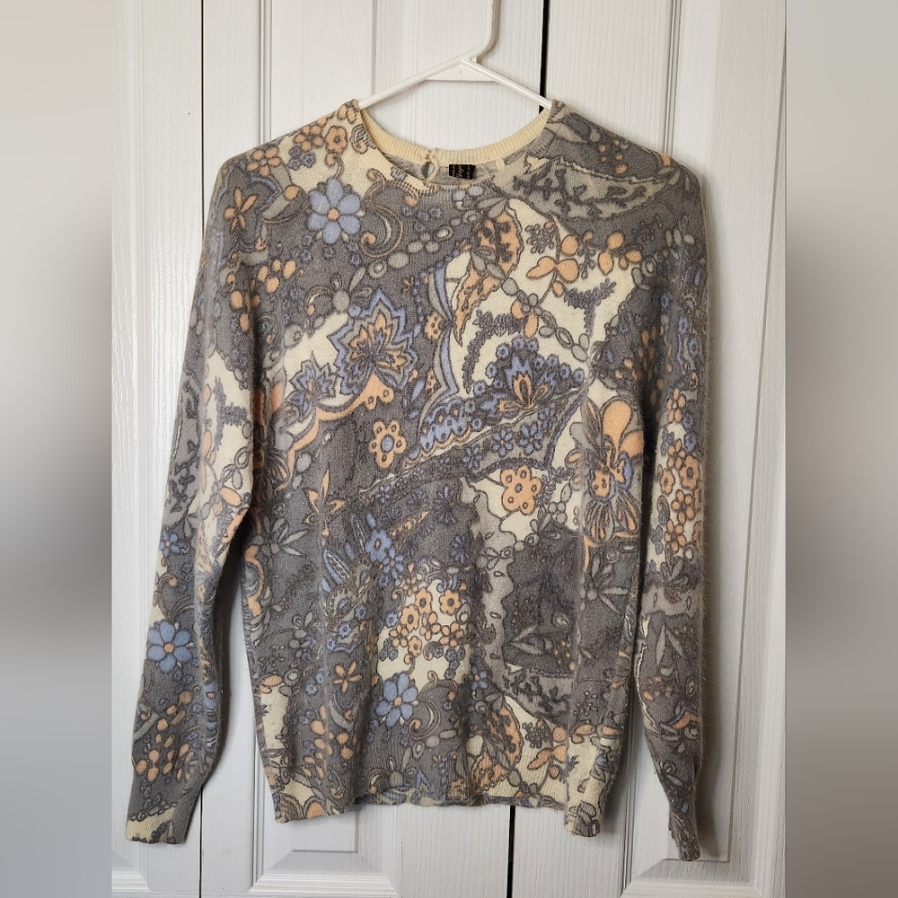 Super Angora Vintage Angora Rabbit Fur Sweater - Best Fit Medium/Large (Pre-Love